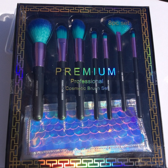 Professional cosmetic brush and bag set - Picture 1 of 4